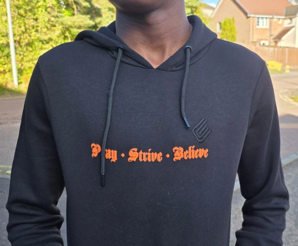 Pray Strive Believe - hoodie black front